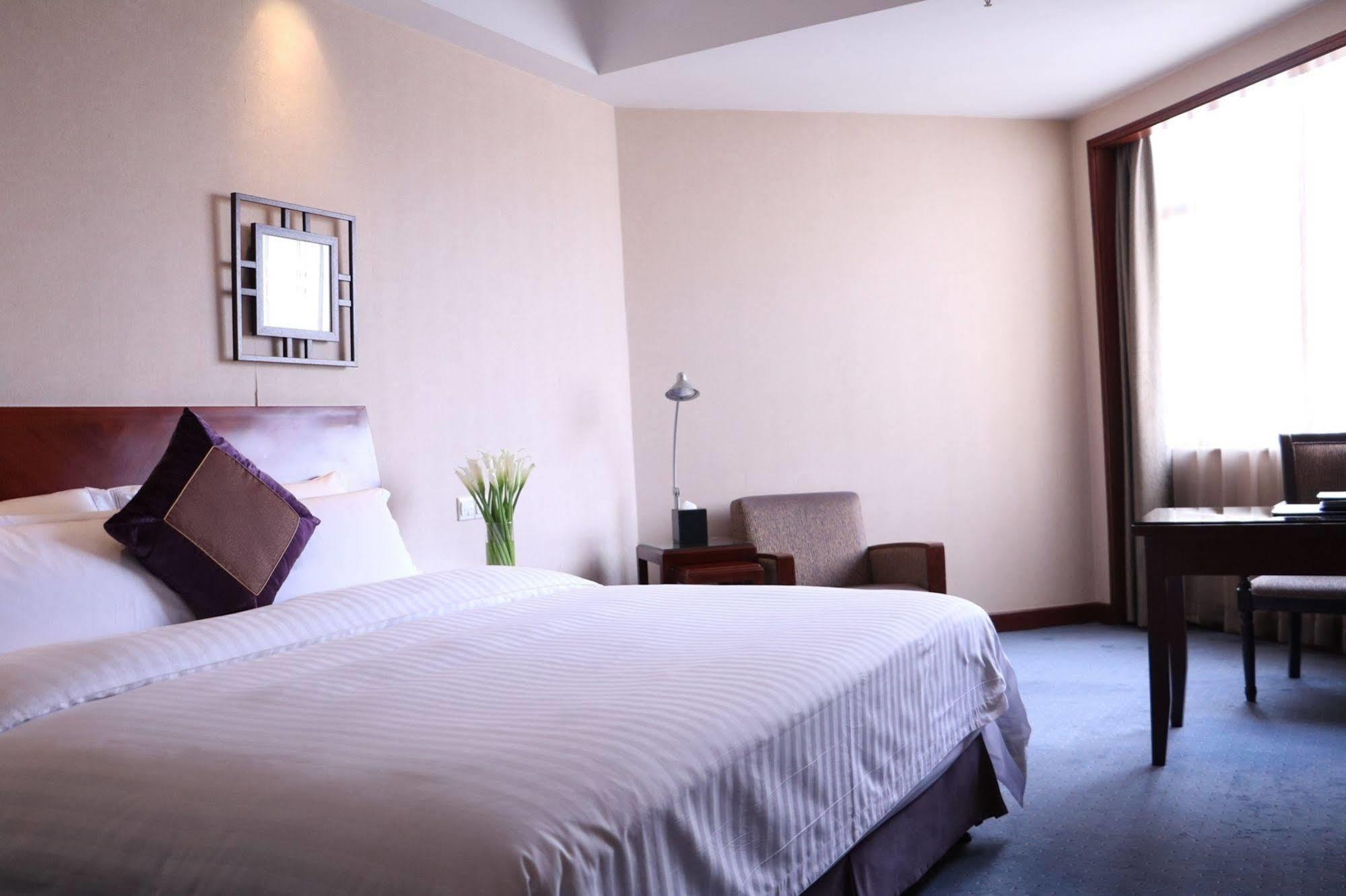 Baolong Hotel Shanghai Exteriör bild